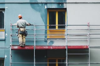 Foto: Baugerüst an Hauswand
